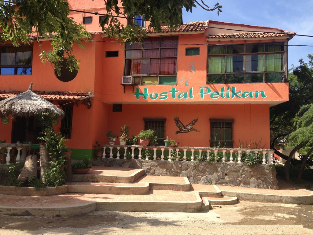 Hostal Pelikan Taganga Hotel Exterior photo